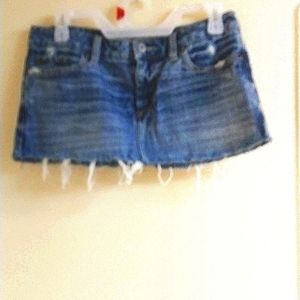 American eagle, size 2, medium blue jean mini skirt